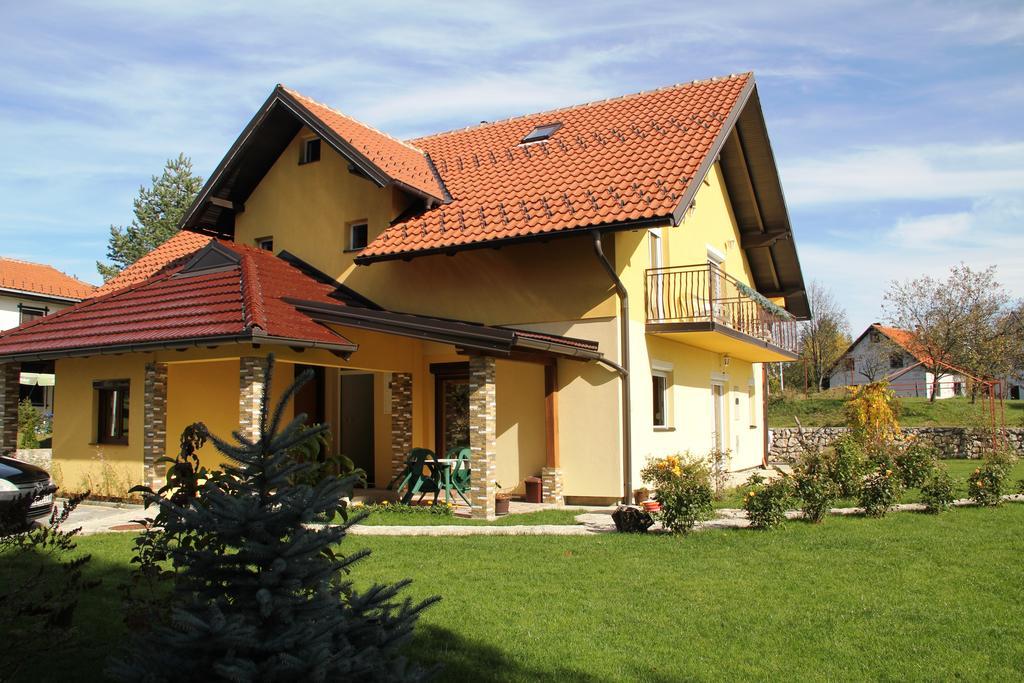 זלאטיבור Omiljeni Apartments מראה חיצוני תמונה