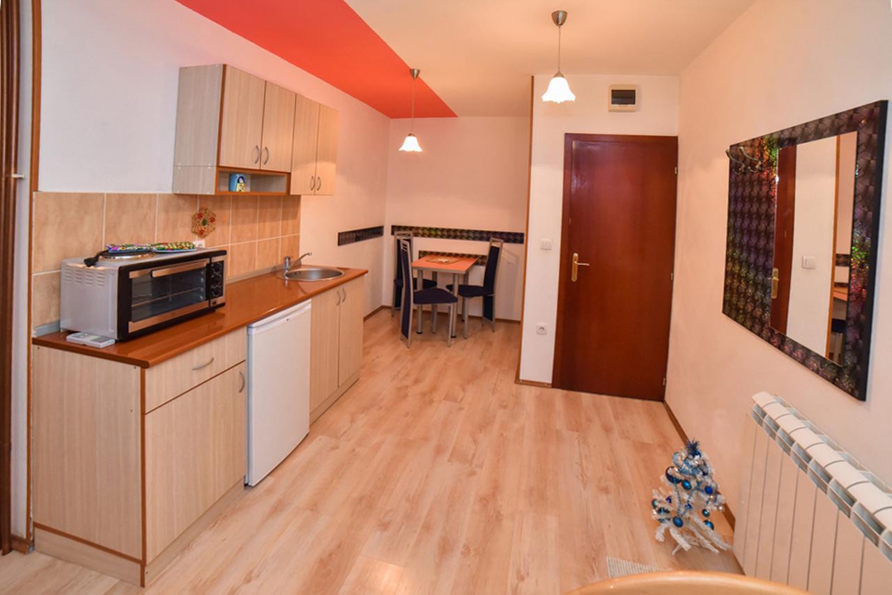 זלאטיבור Omiljeni Apartments מראה חיצוני תמונה