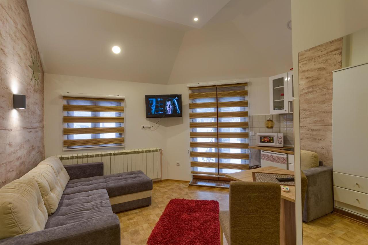 זלאטיבור Omiljeni Apartments מראה חיצוני תמונה